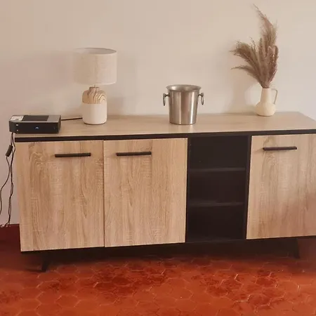 Centre Apartment *