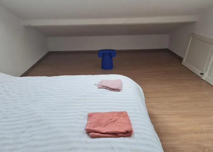 Duplex Centre160m2 Climatisation 3 Avec Parking Apartment Nîmes